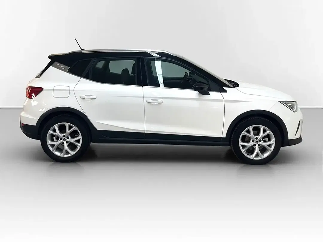 SEAT Arona 1.0 TSI FR - Thumbnail 4