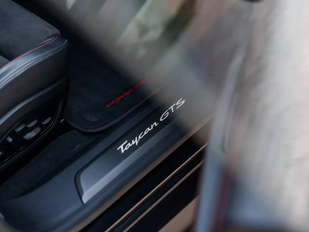 Porsche Taycan RS GTS - Thumbnail 12