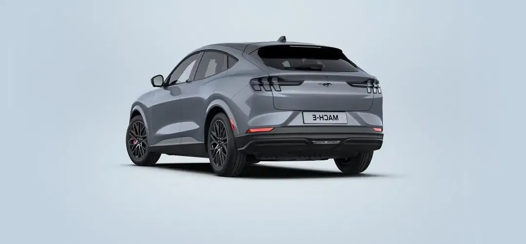 Ford Mustang Mach-E Premium - Thumbnail 4