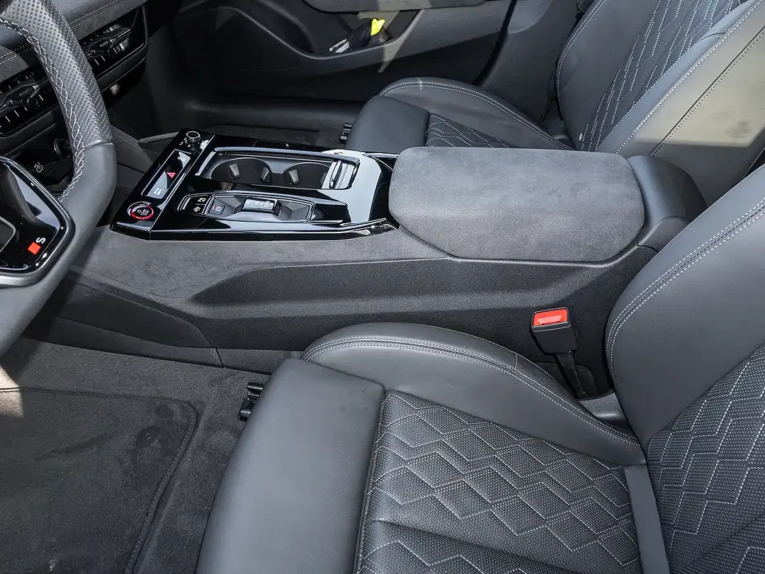 Audi S6 e-tron Sportback Edition One - Thumbnail 12