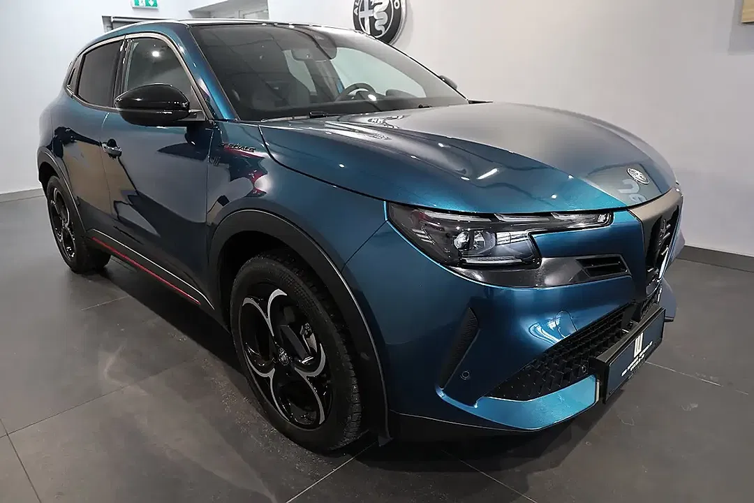 Alfa Romeo Junior 1.2 Ibrida Hybrid Speciale - Thumbnail 6
