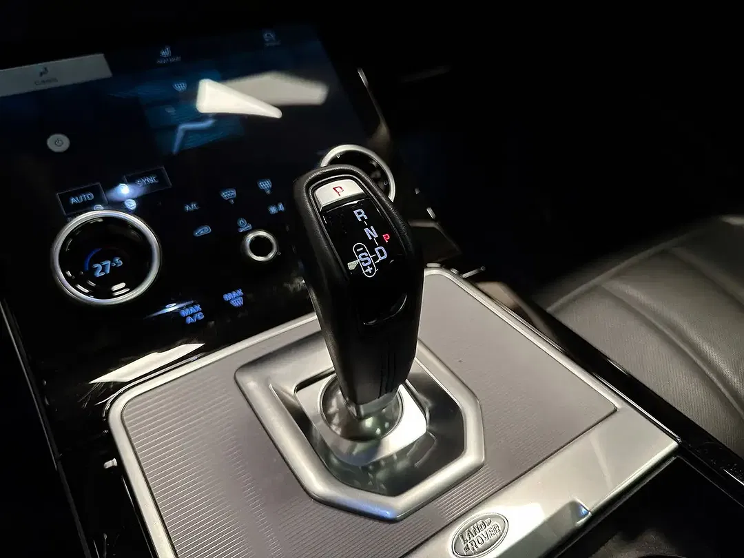 Land Rover Range Rover Evoque AUT S - Thumbnail 6