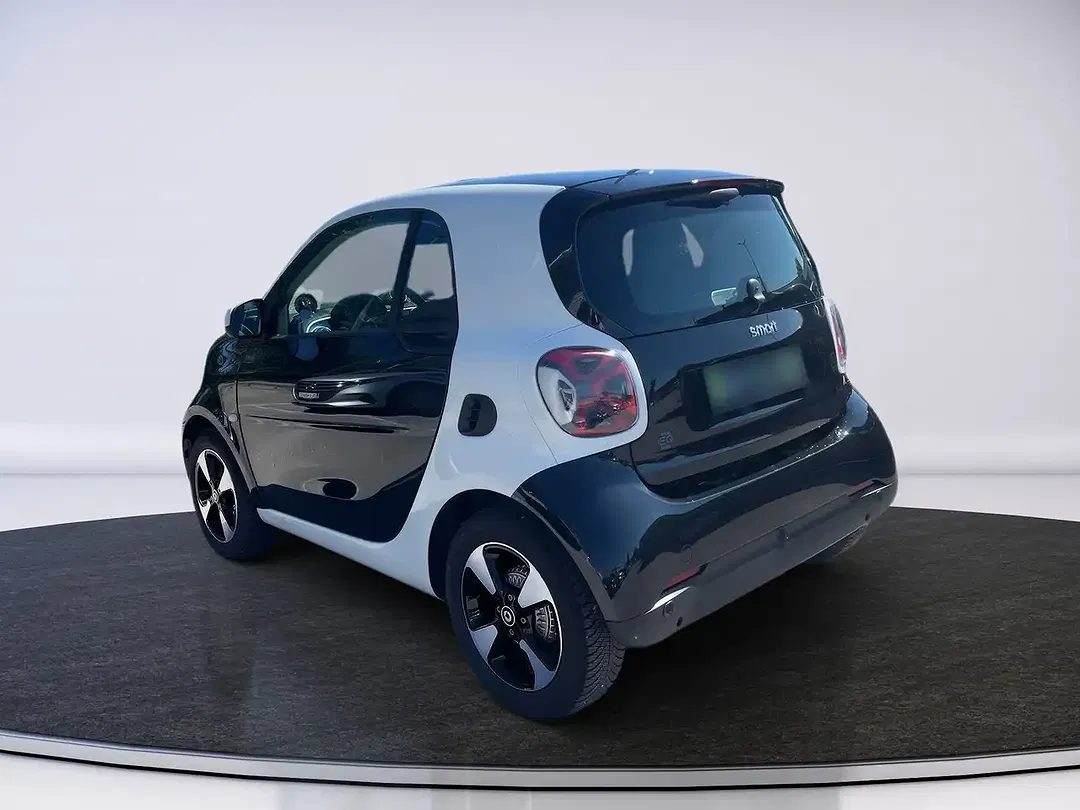 smart forTwo - Thumbnail 3