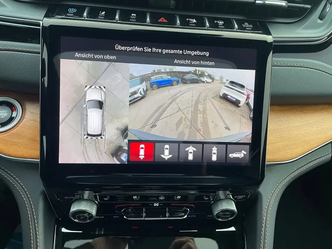 Jeep Grand Cherokee PHEV 4xe Summit Reserve - Thumbnail 7