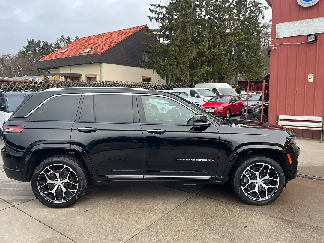 Jeep Grand Cherokee PHEV 4xe Summit Reserve - foto 2