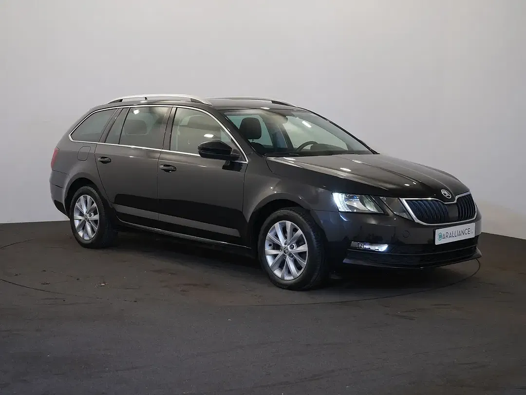 Skoda Octavia 1.6 Ambition - Thumbnail 3
