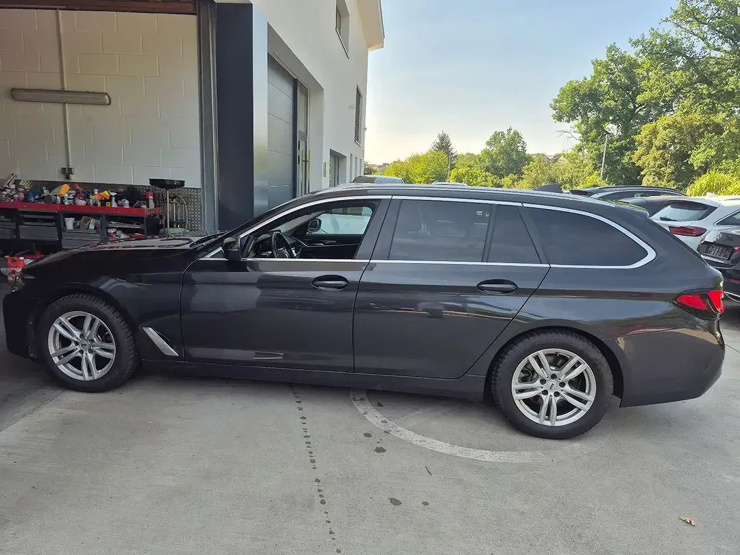 BMW 520 Touring - Thumbnail 10