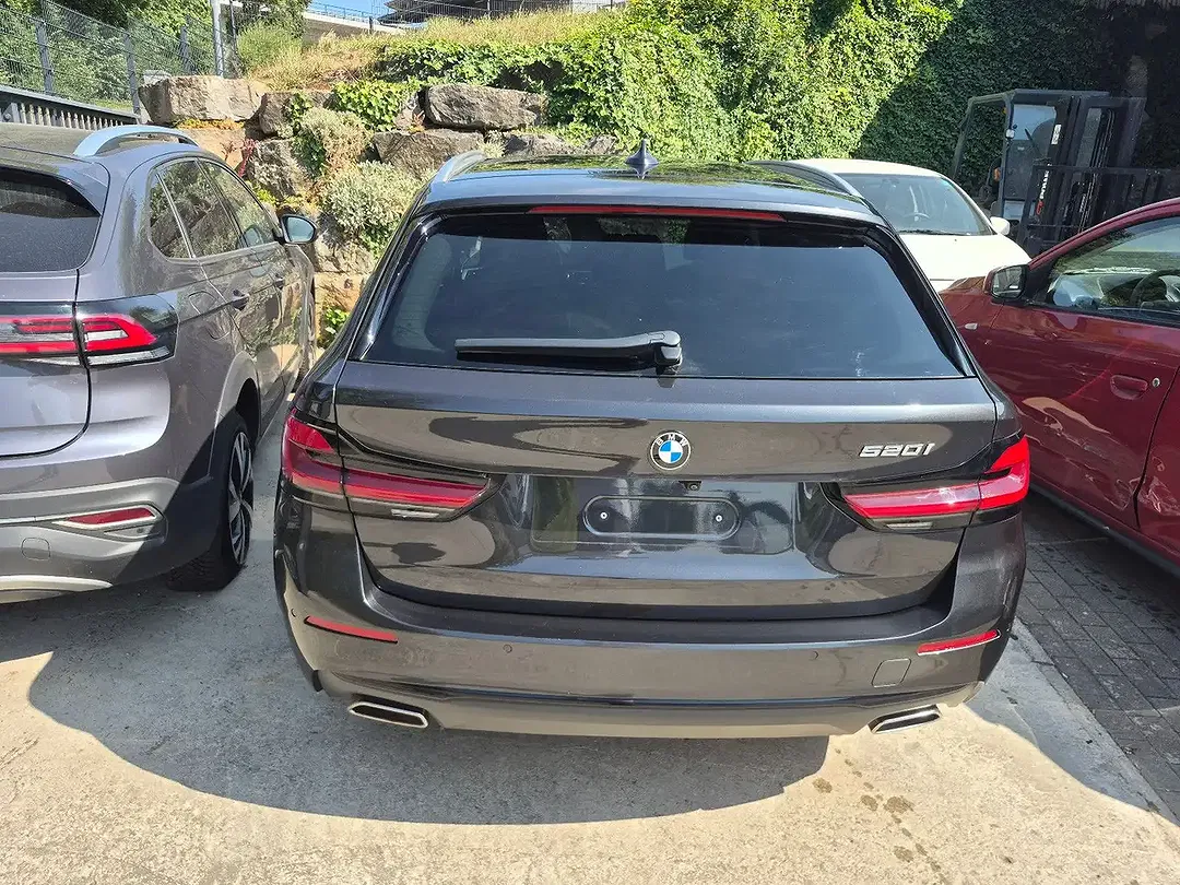 BMW 520 Touring - Thumbnail 12