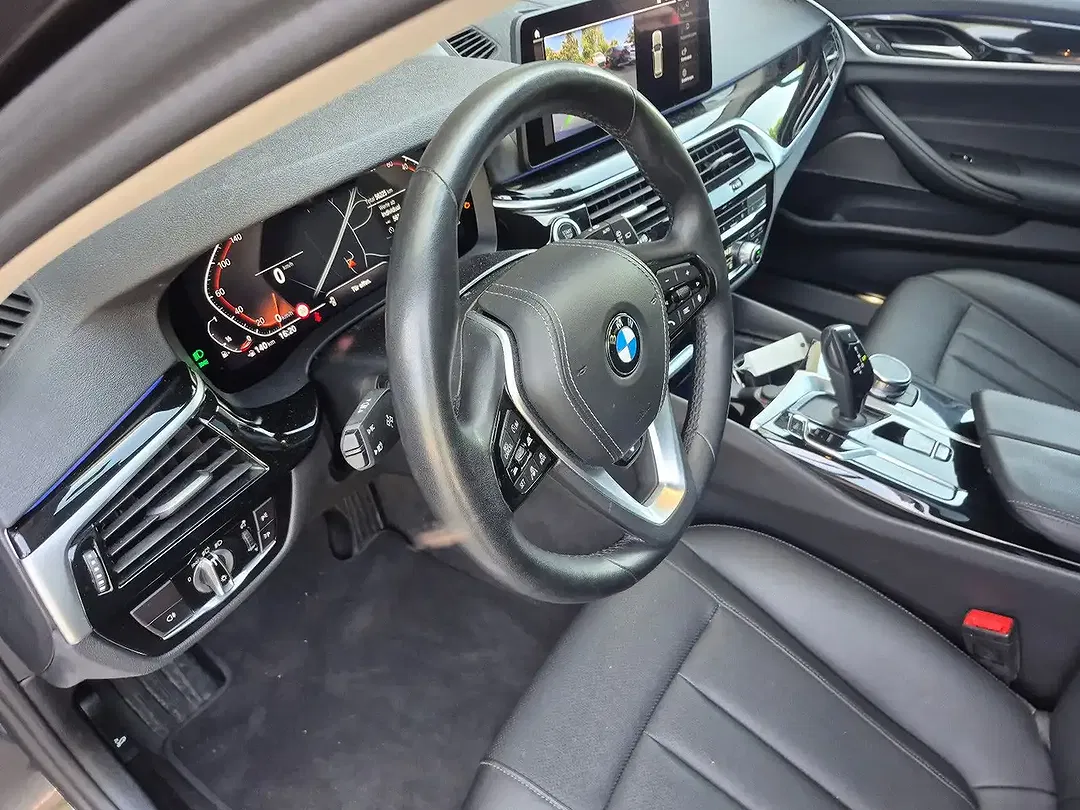 BMW 520 Touring - Thumbnail 14