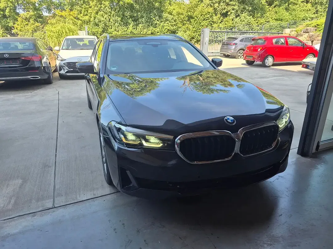 BMW 520 Touring - Thumbnail 3