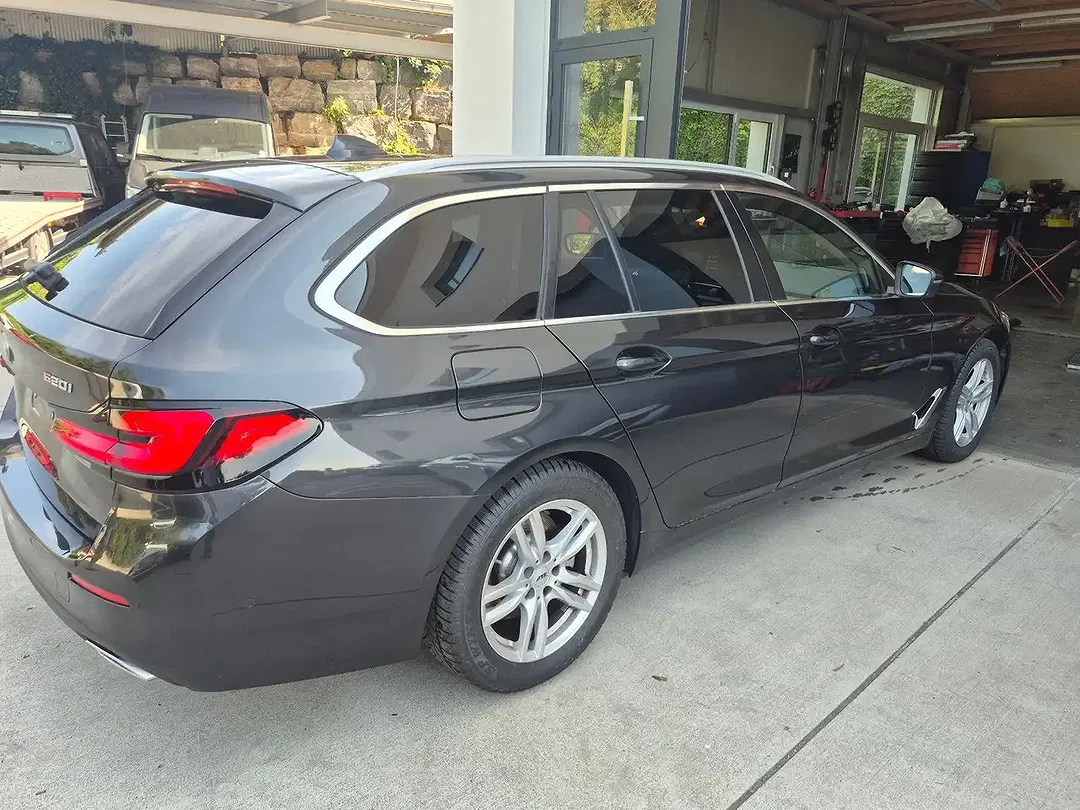 BMW 520 Touring - Thumbnail 6