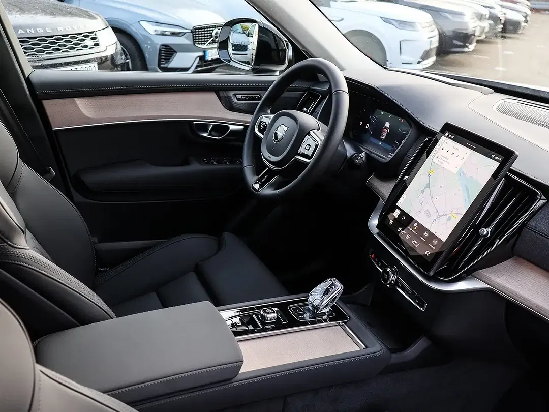 Volvo XC90 T8 PHEV AWD Ultra - Thumbnail 3