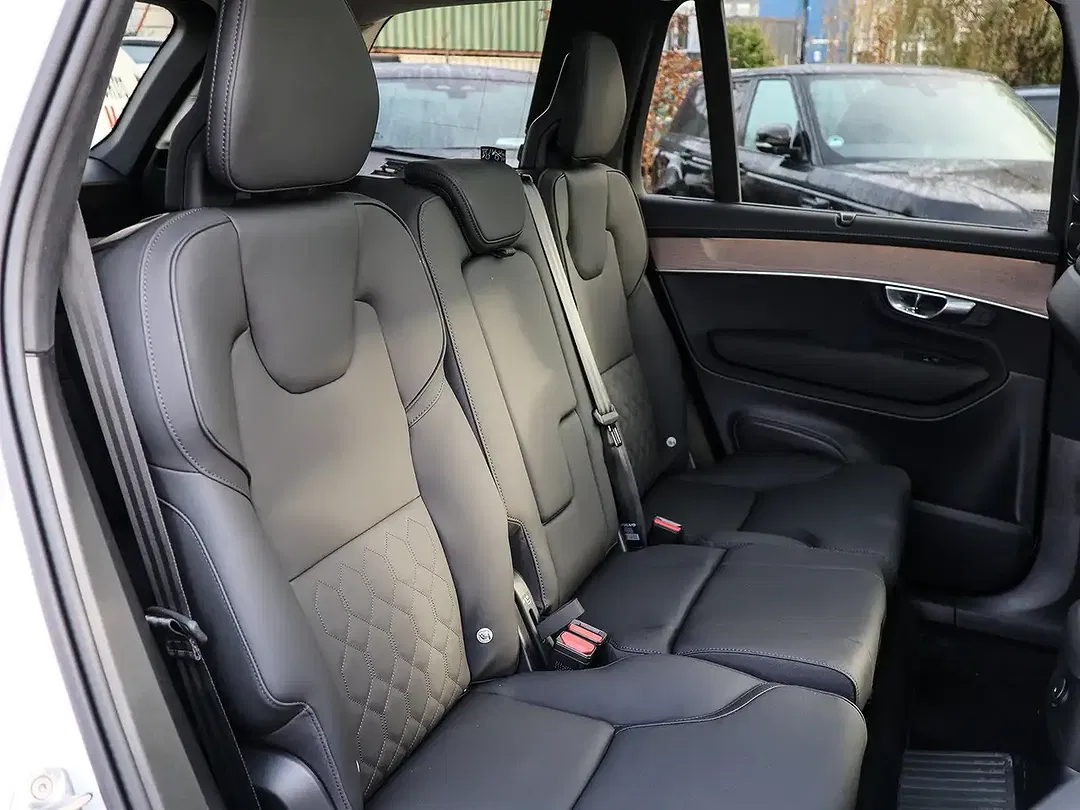 Volvo XC90 T8 PHEV AWD Ultra - Thumbnail 4