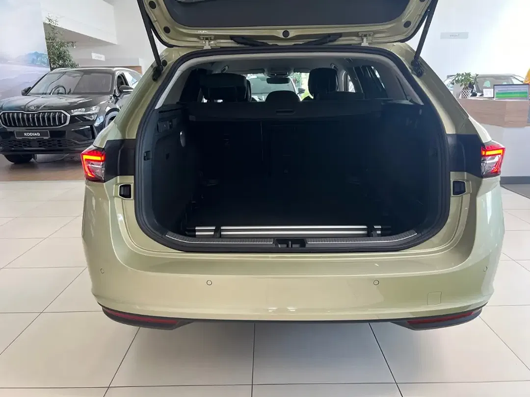 Skoda Superb 1.5 TSI MHEV Combi Selection - Thumbnail 13