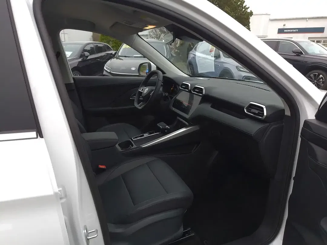 MG ZS Hybrid+ Luxury - Thumbnail 9