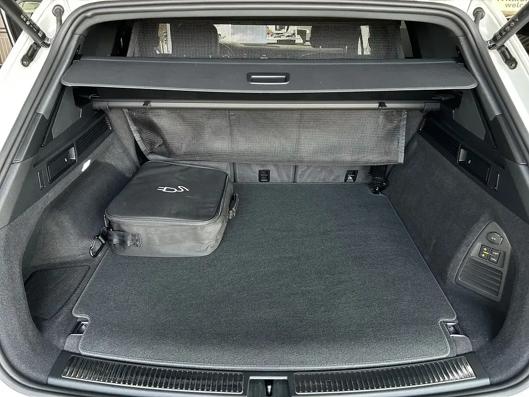 Volkswagen Touareg 3.0 V6 eHybrid 4Motion R - Thumbnail 9