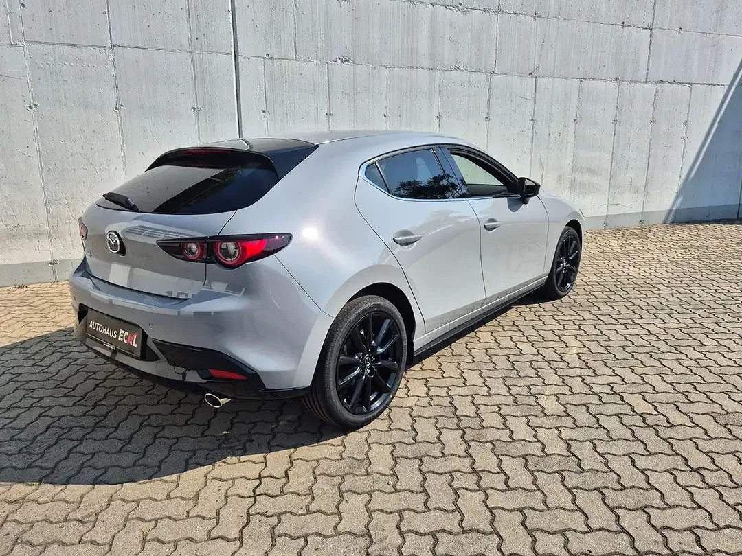 Mazda 3 2.5 6MT Homura - foto 2