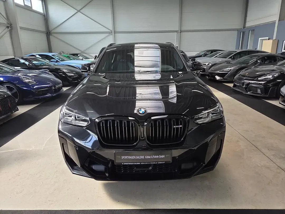 BMW X4 M Competition - Thumbnail 3