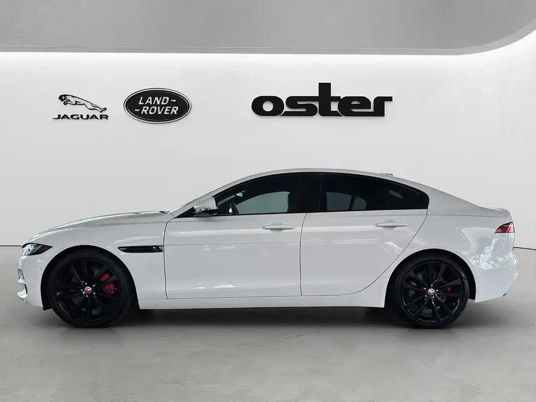 Jaguar XE P250 HSE - Thumbnail 6