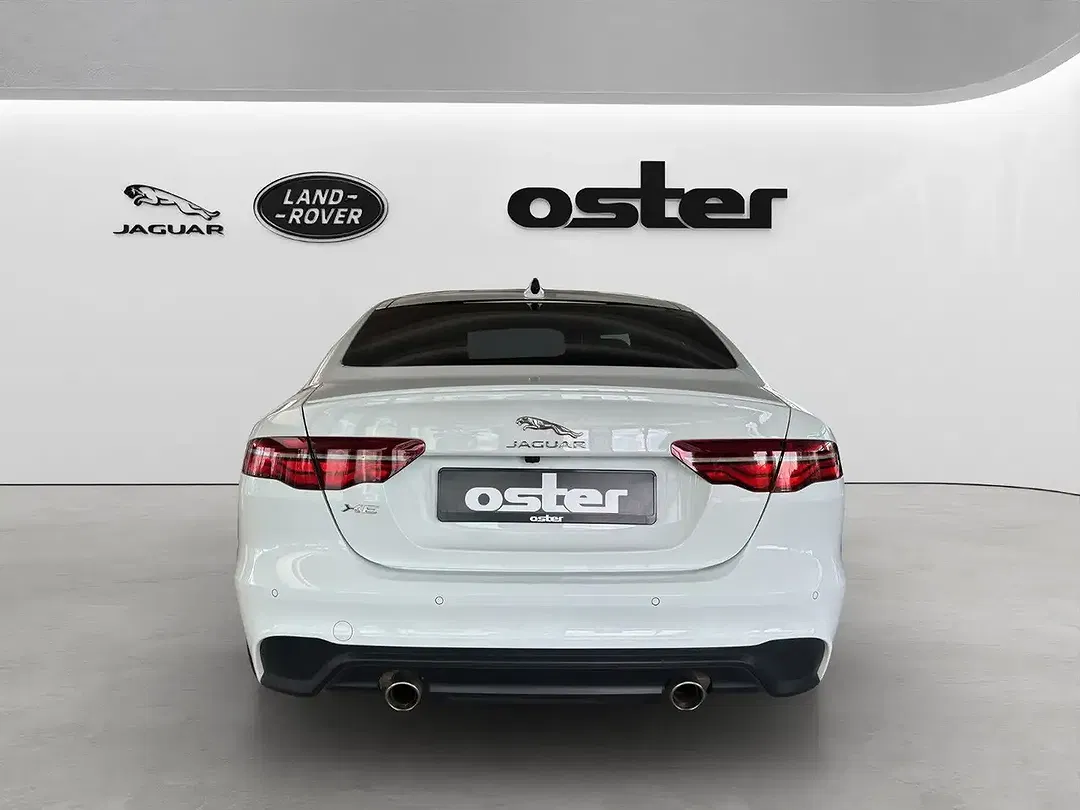 Jaguar XE P250 HSE - Thumbnail 8