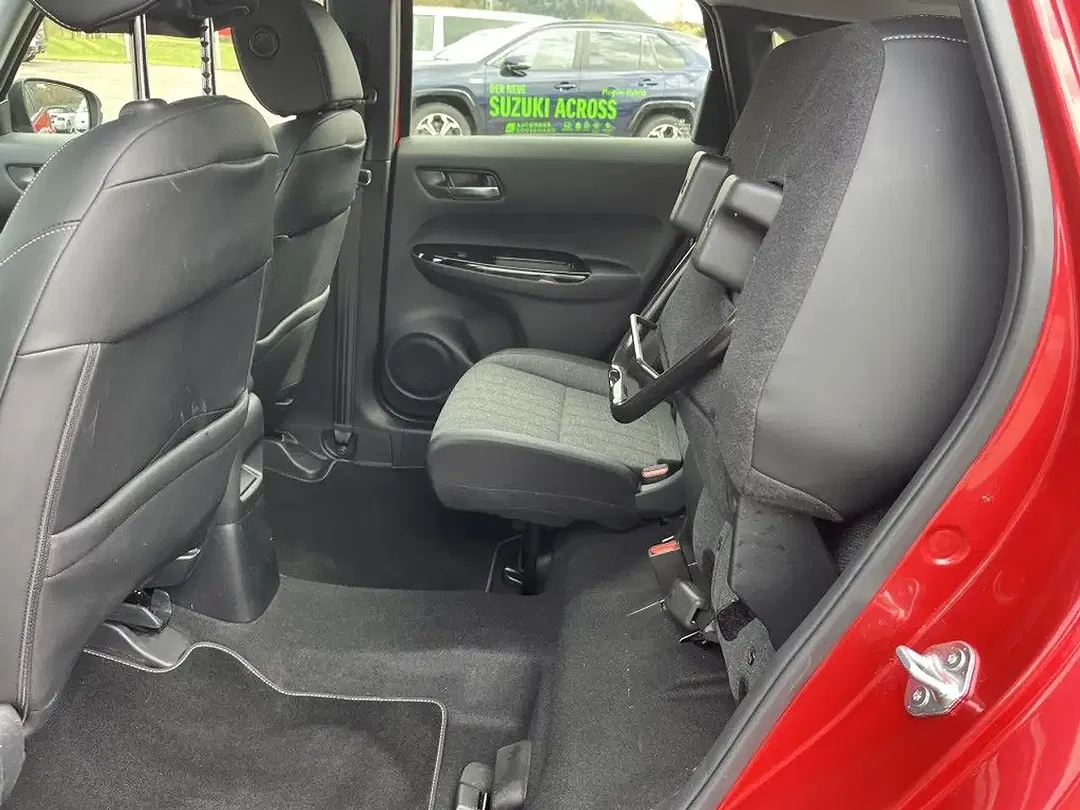 Honda Jazz 1.5 i-MMD Hybrid e-CVT Elegance - Thumbnail 13