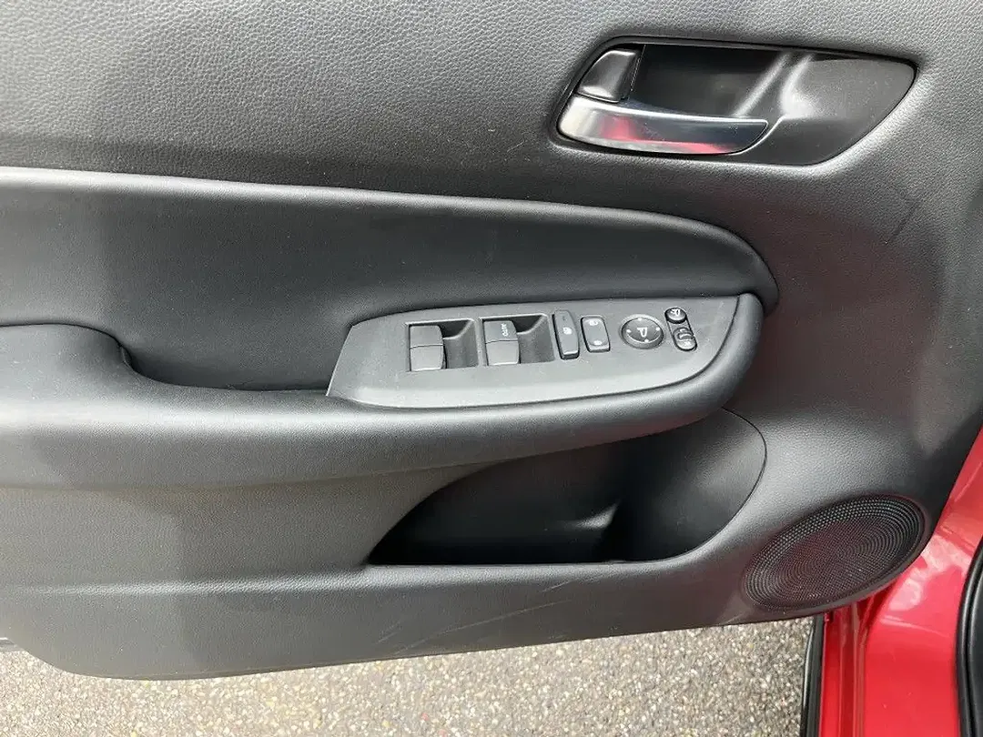 Honda Jazz 1.5 i-MMD Hybrid e-CVT Elegance - Thumbnail 14