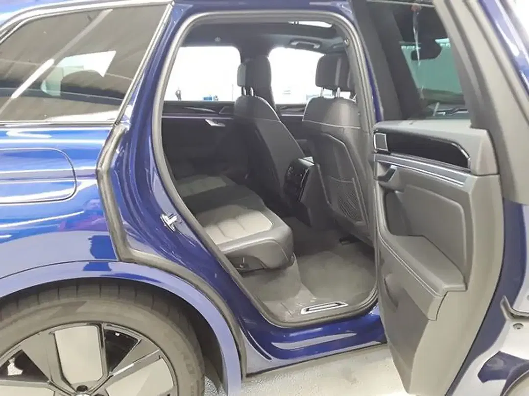 Volkswagen Touareg 3.0 V6 TDI 4Motion R-Line - Thumbnail 8