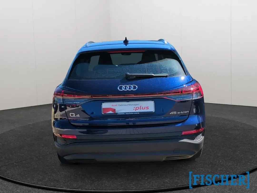 Audi Q4 e-tron 45 - Thumbnail 5