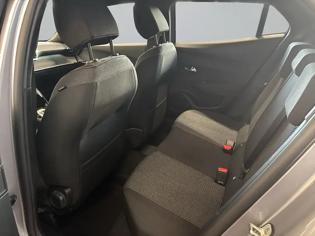 Peugeot 2008 Style - Thumbnail 11