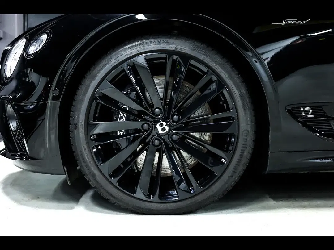 Bentley Continental 6.0 W12 - Thumbnail 5