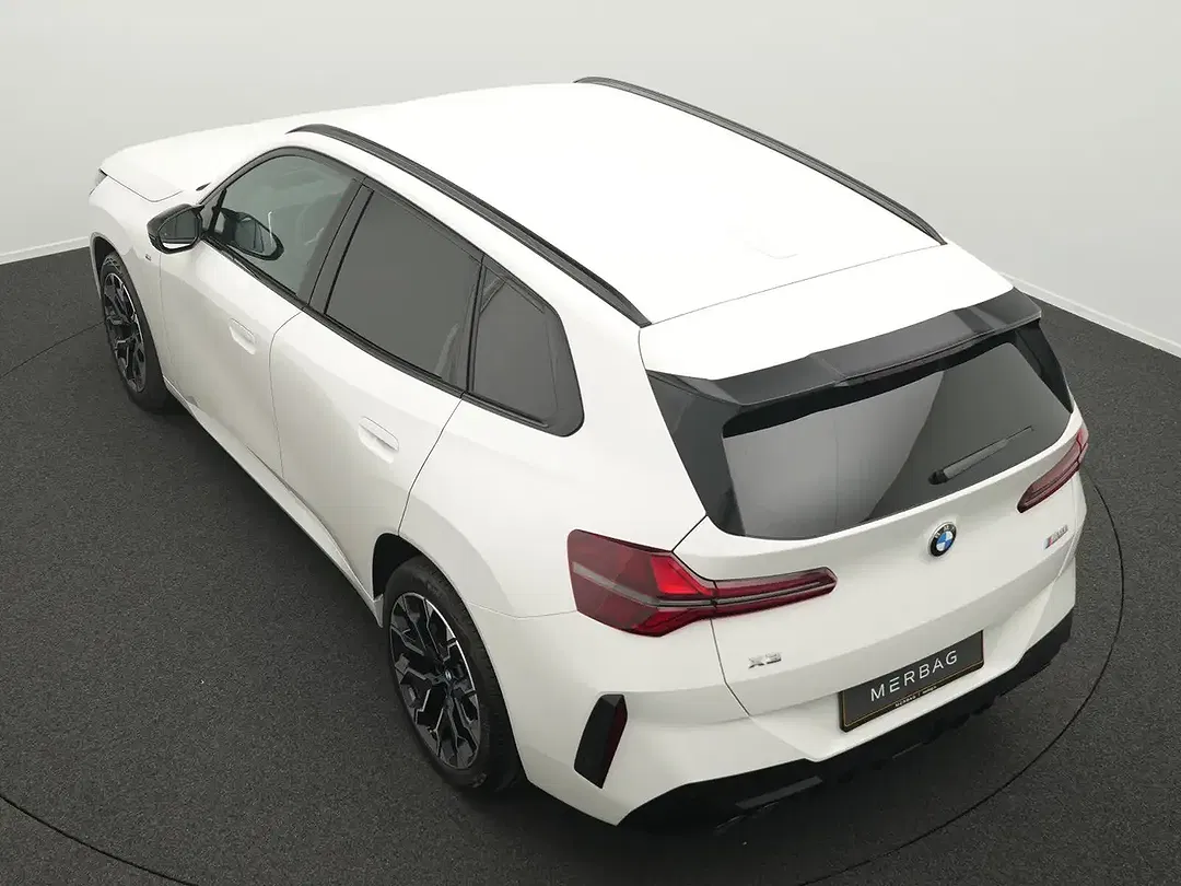 BMW M5 MHEV xDrive 4x4 - Thumbnail 13