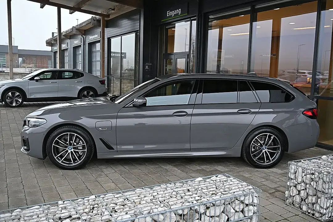 BMW 530 AUT xDrive Touring M Sport - foto 2