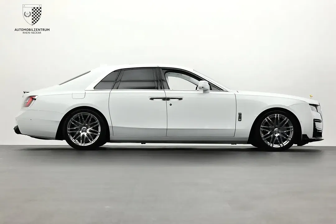 Rolls-Royce Ghost - Thumbnail 12
