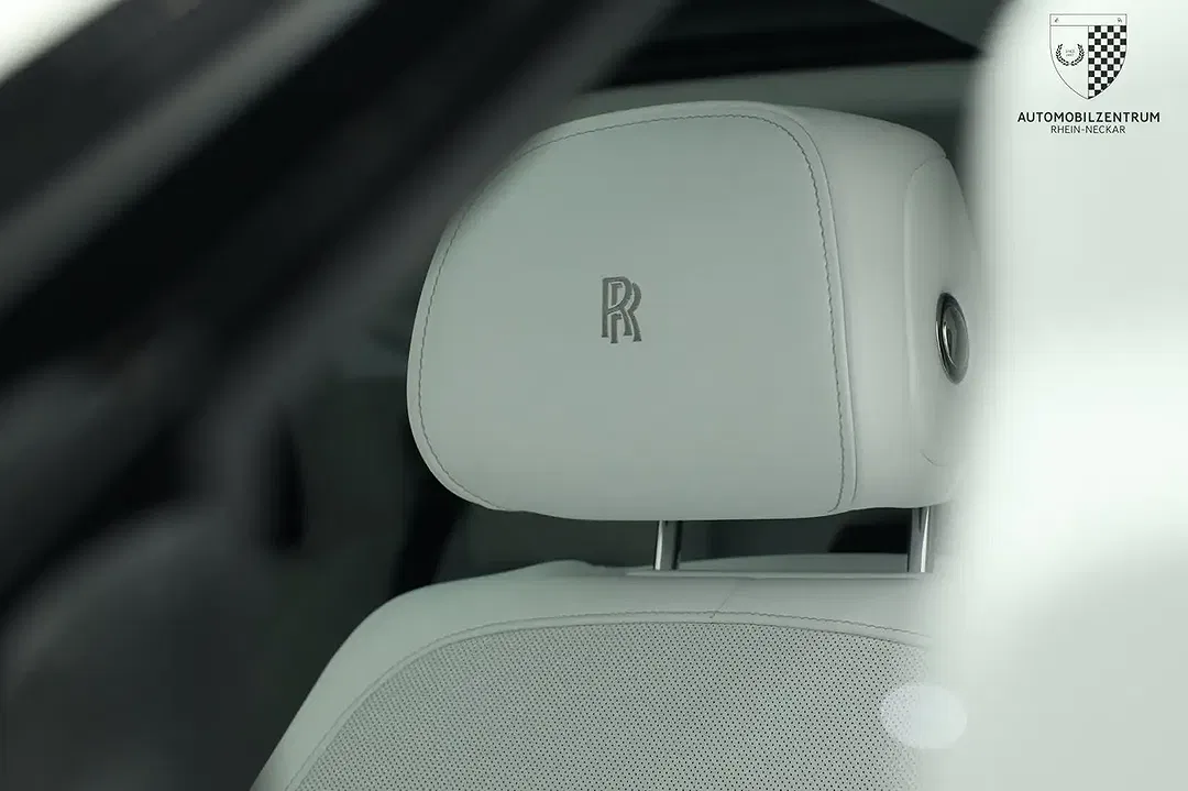 Rolls-Royce Ghost - Thumbnail 14