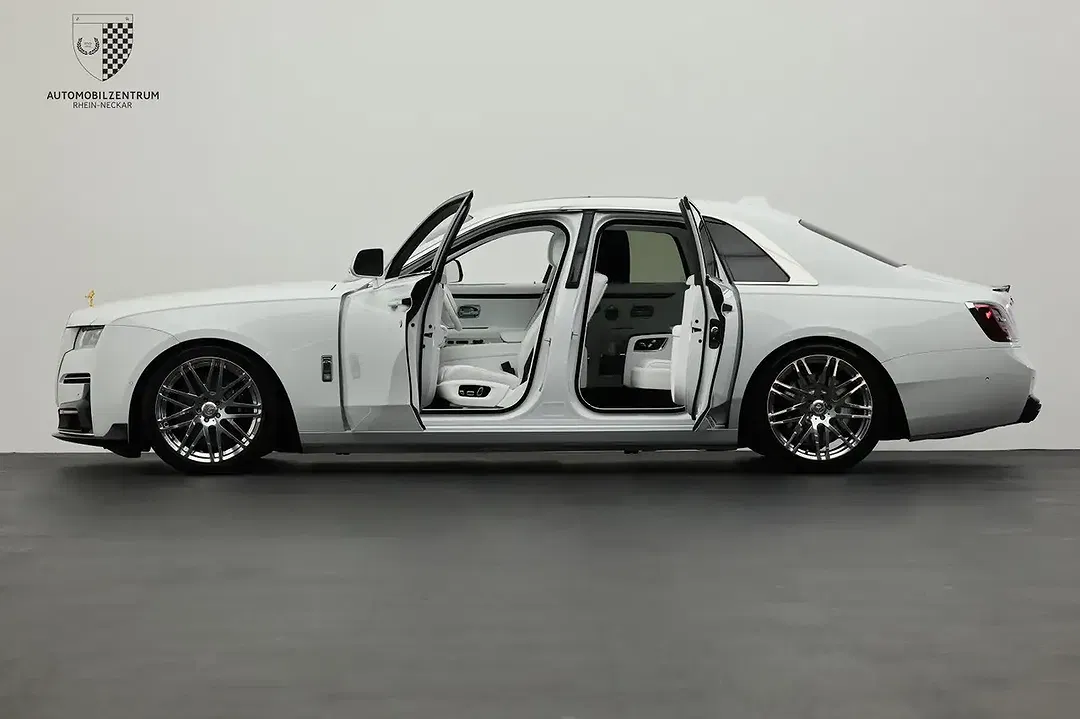 Rolls-Royce Ghost - Thumbnail 7