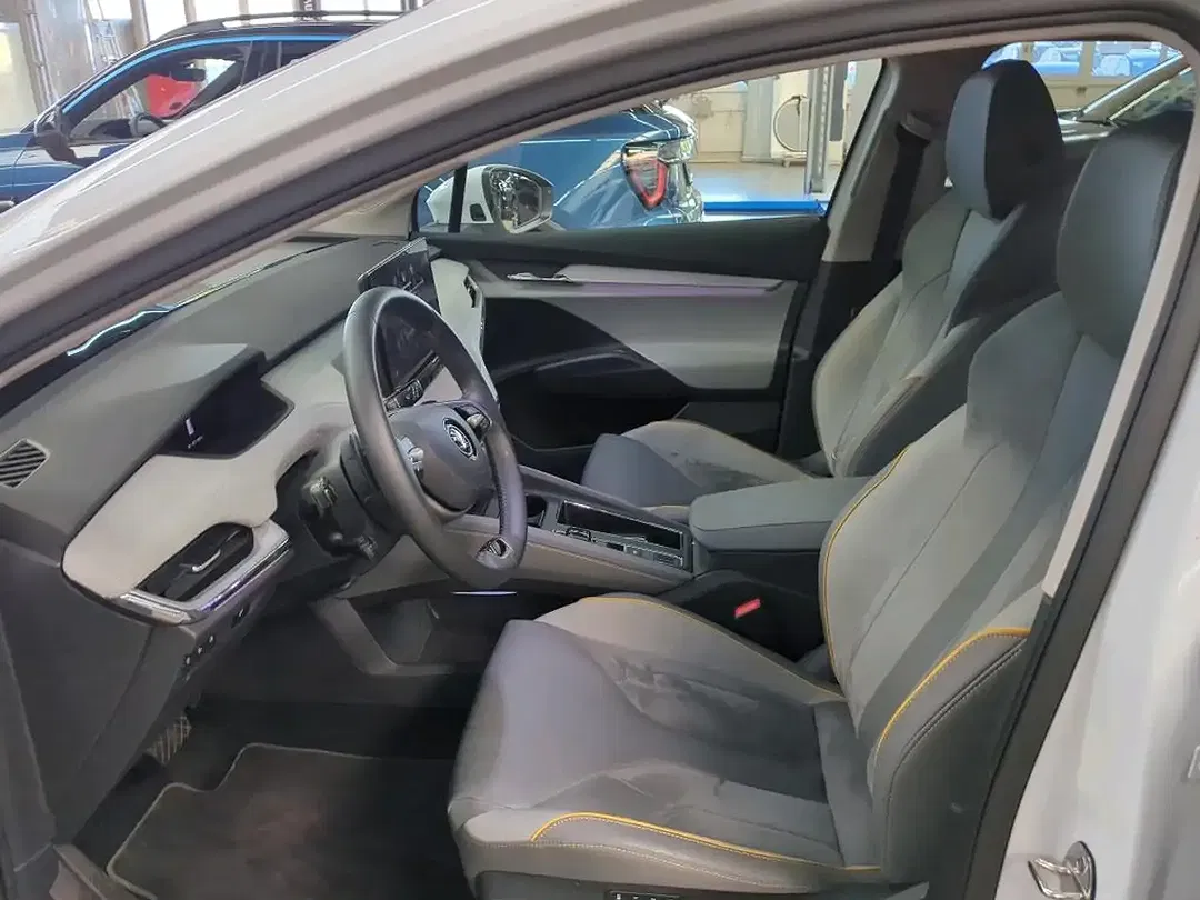 Skoda Enyaq 85 Lounge - Thumbnail 8
