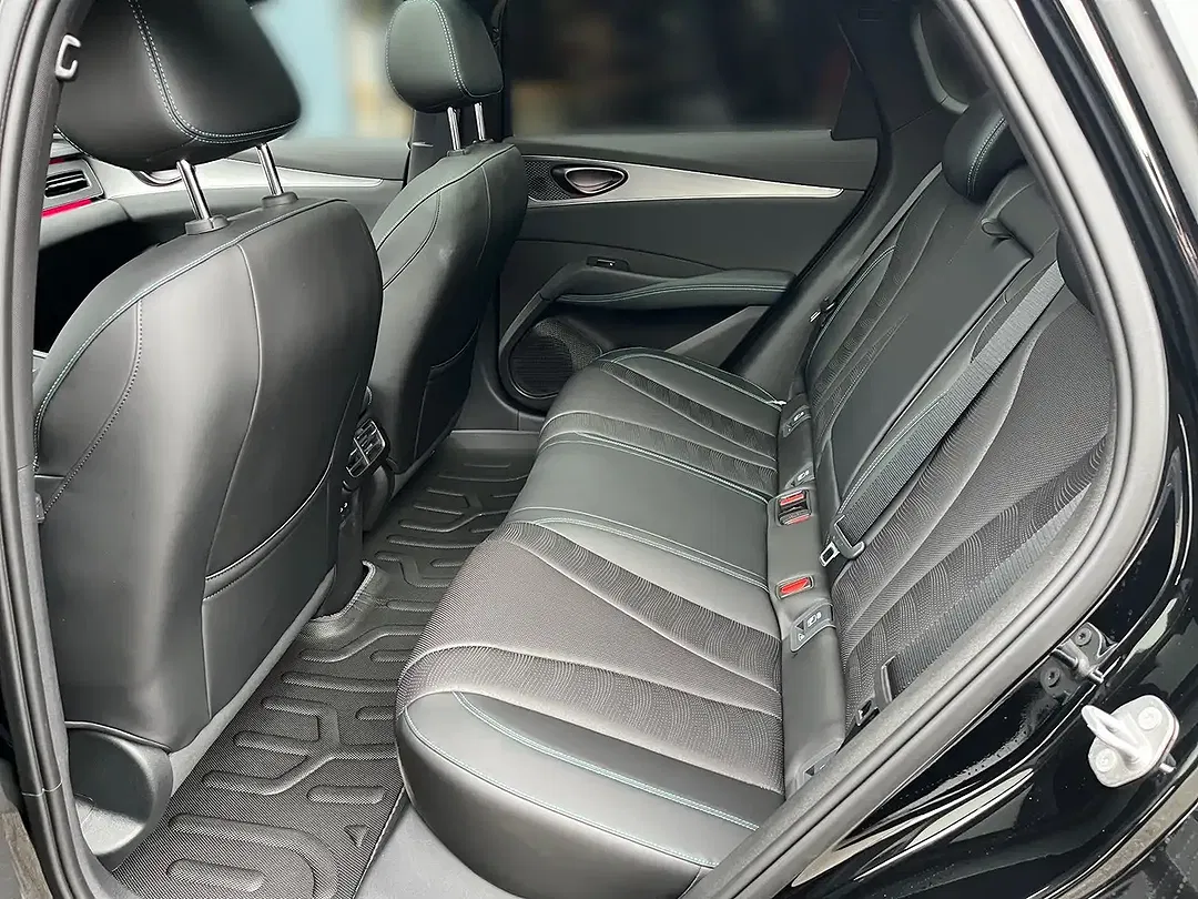 BYD Seal 6 DM-i Touring Comfort - Thumbnail 13