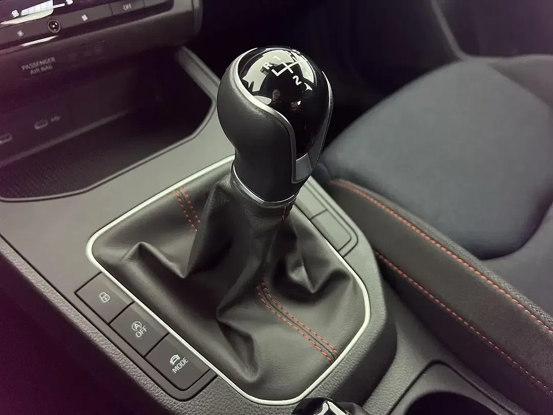 SEAT Ibiza 1.0 TSI FR - foto 15