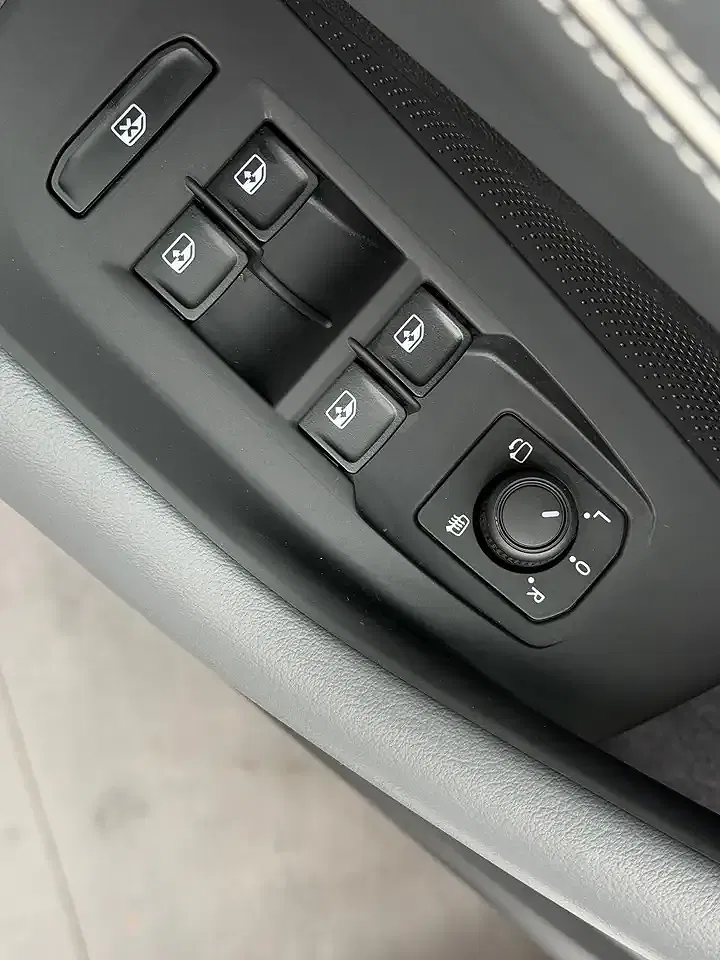 Volkswagen Passat Variant 1.5 eTSI - Thumbnail 9