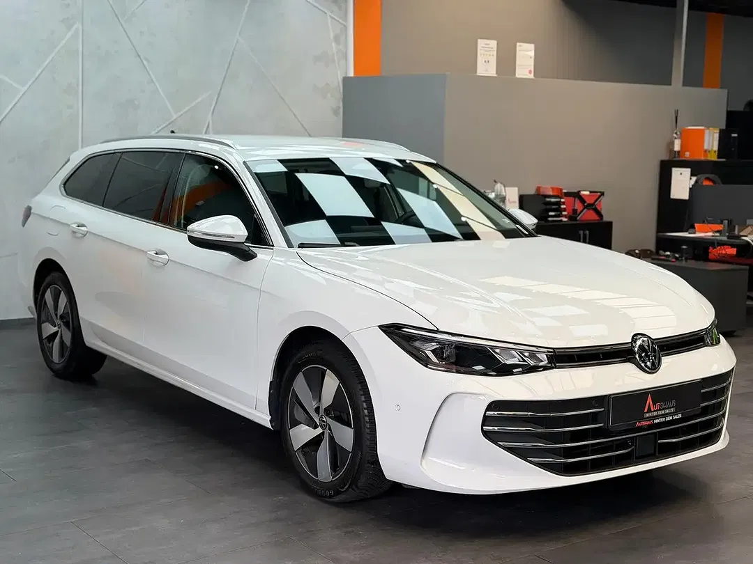 Volkswagen Passat Variant 1.5 eTSI - Thumbnail 2
