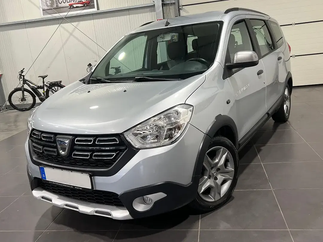 Dacia Lodgy dCi Stepway Plus - foto 1