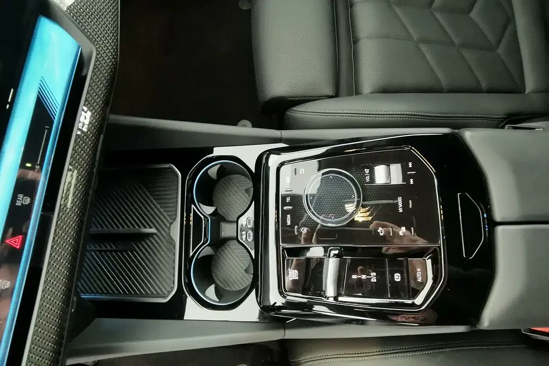 BMW 520 M Sport - Thumbnail 13