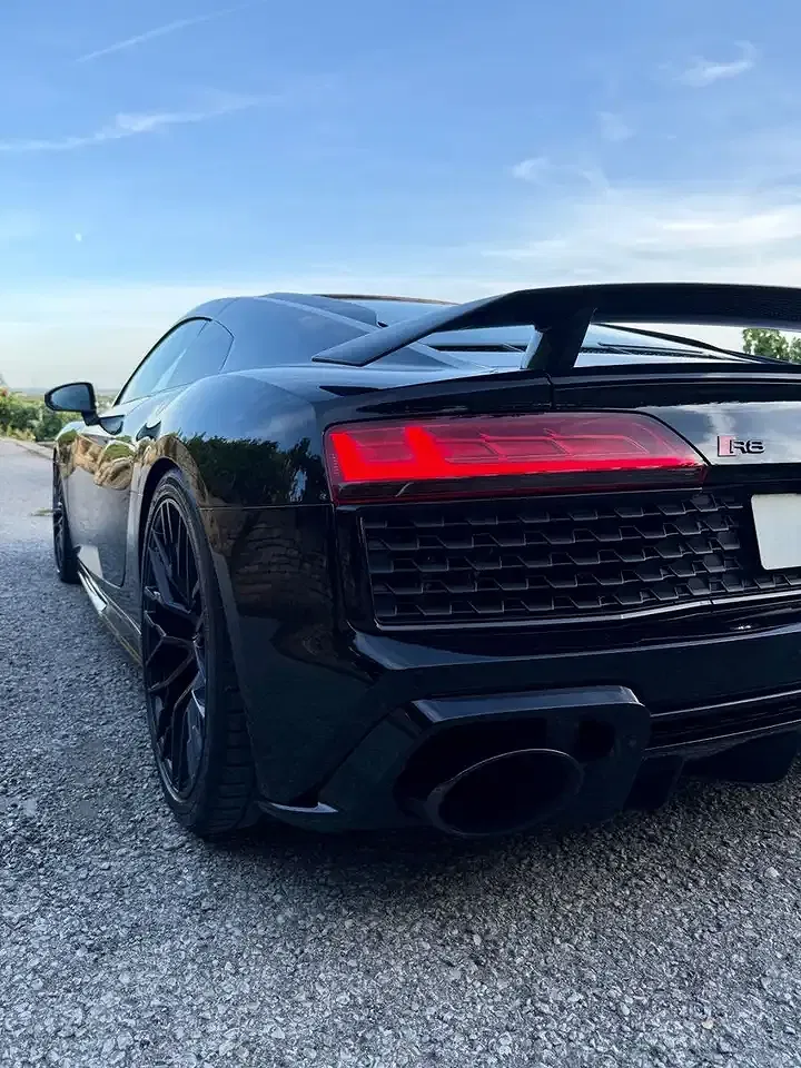 Audi R8 5.2 FSI quattro Coupe - Thumbnail 19
