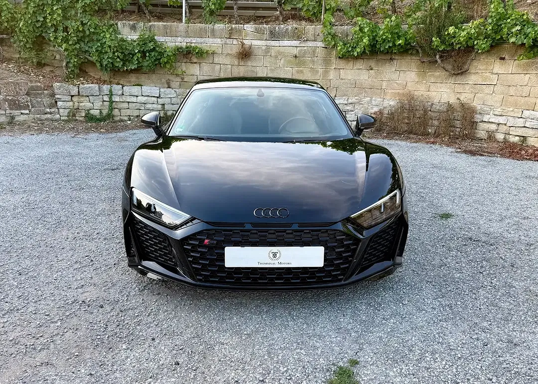 Audi R8 5.2 FSI quattro Coupe - foto 2