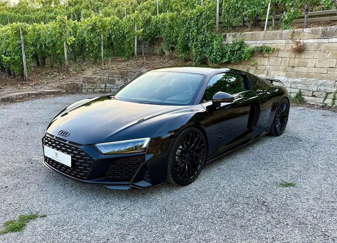 Audi R8 5.2 FSI quattro Coupe - Thumbnail 3