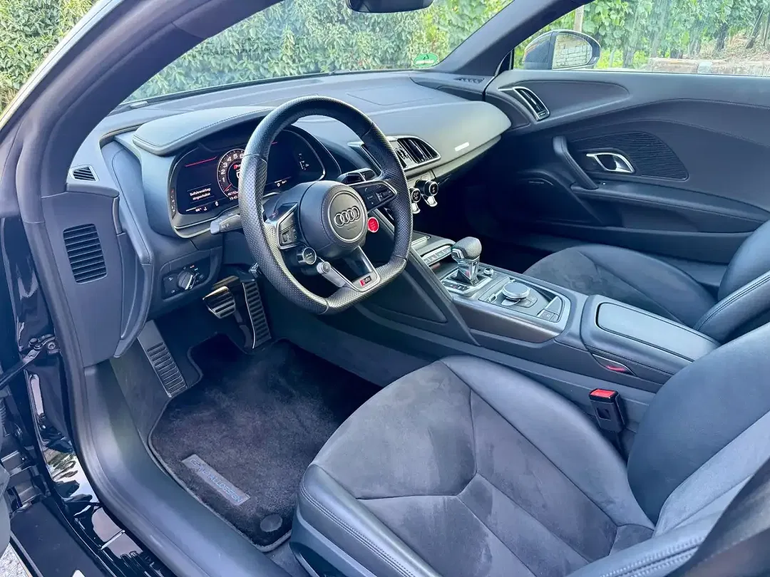 Audi R8 5.2 FSI quattro Coupe - Thumbnail 9