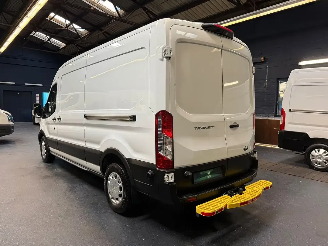 Ford Transit L3H2 - Thumbnail 6
