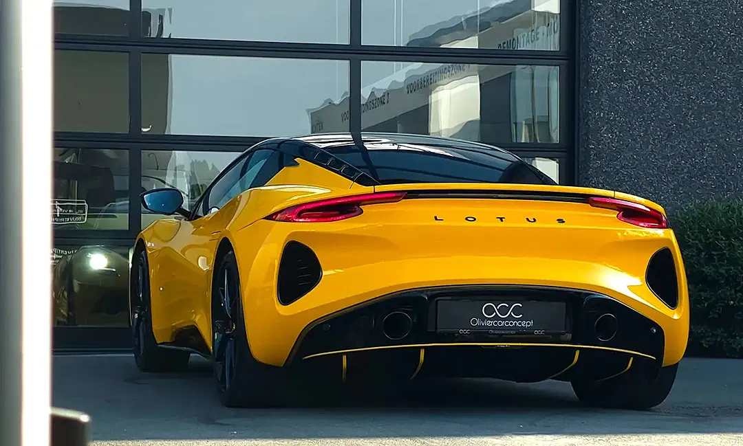 Lotus Emira 2.0 i4 Turbo First Edition - Thumbnail 19
