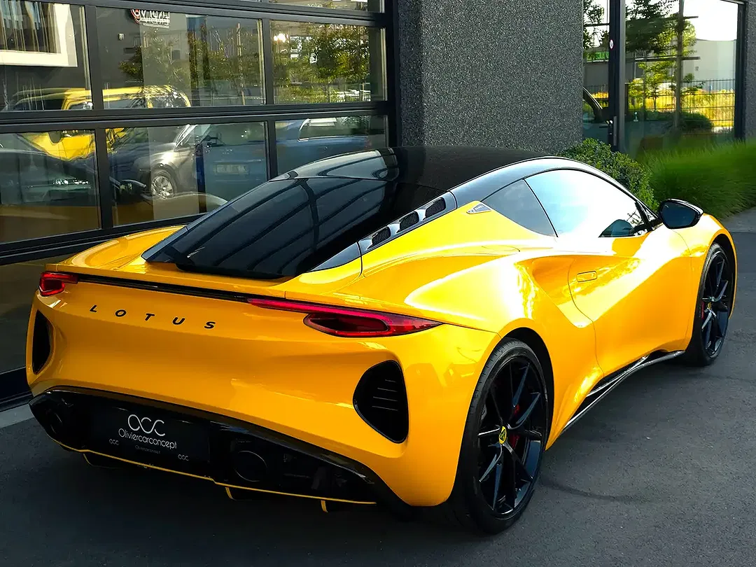 Lotus Emira 2.0 i4 Turbo First Edition - Thumbnail 20