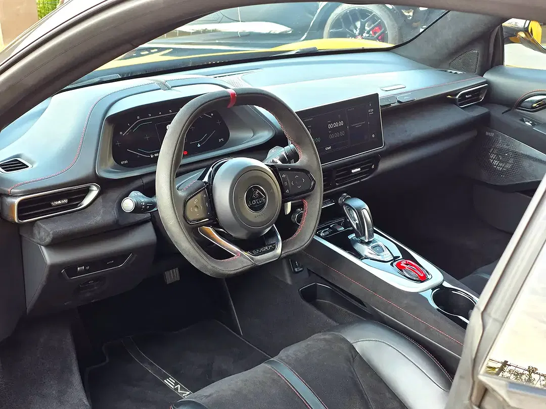 Lotus Emira 2.0 i4 Turbo First Edition - Thumbnail 21